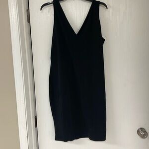 Wild Fable XL black body on dress vneck never worn like new